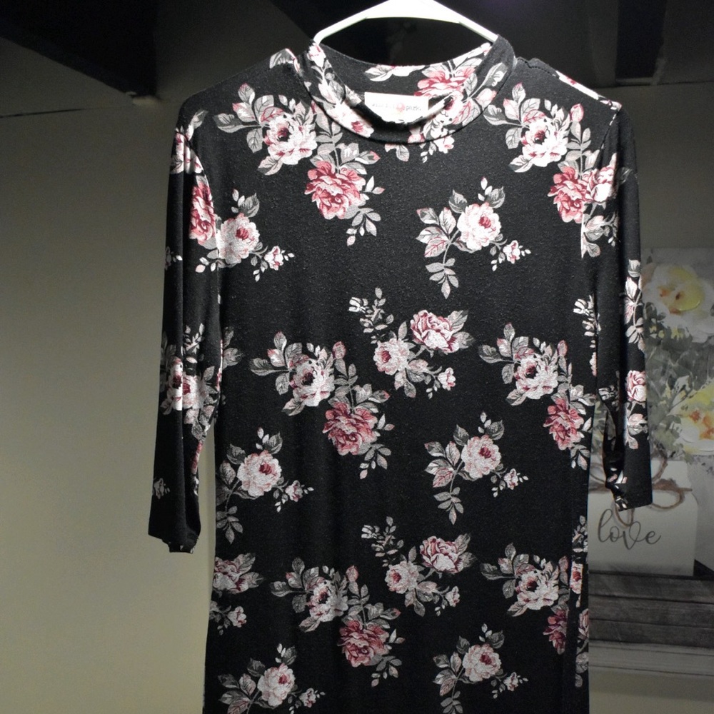 Beautiful flower wishful park dress size medium